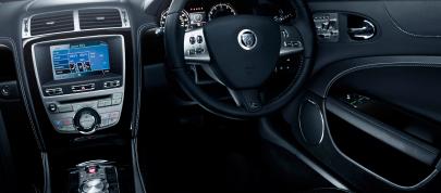 Jaguar XKR (2011) - picture 15 of 26