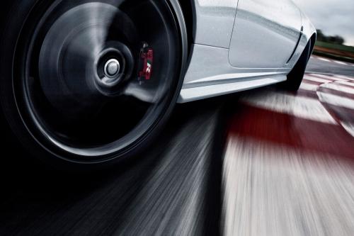 Jaguar XKR (2011) - picture 8 of 26