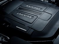 Jaguar XKR (2011) - picture 14 of 26