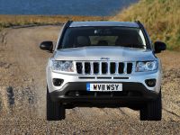 Jeep Compass UK (2011) - picture 4 of 6