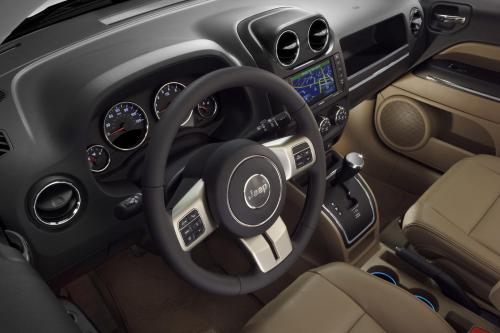 Jeep Compass (2011) - picture 17 of 17