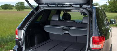 Jeep Grand Cherokee UK (2011) - picture 15 of 16
