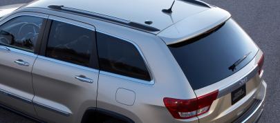 Jeep Grand Cherokee (2011) - picture 31 of 40