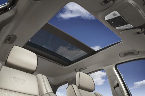 Jeep Grand Cherokee (2011) - picture 16 of 40