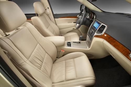 Jeep Grand Cherokee (2011) - picture 25 of 40