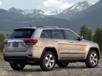 Jeep Grand Cherokee (2011) - picture 18 of 40