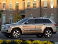 Jeep Grand Cherokee (2011) - picture 19 of 40