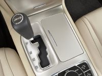 Jeep Grand Cherokee (2011) - picture 26 of 40
