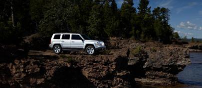Jeep Patriot (2011) - picture 15 of 28