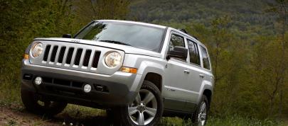 Jeep Patriot (2011) - picture 23 of 28