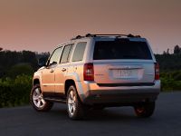 Jeep Patriot (2011) - picture 8 of 28