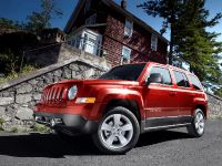 Jeep Patriot (2011) - picture 14 of 28