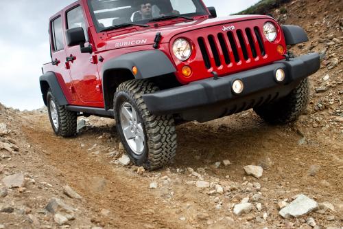 Jeep Wrangler (2011) - picture 25 of 27