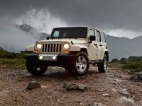 Jeep Wrangler (2011) - picture 1 of 27