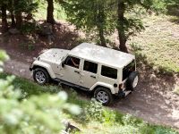 Jeep Wrangler (2011) - picture 3 of 27