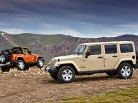 Jeep Wrangler (2011) - picture 21 of 27
