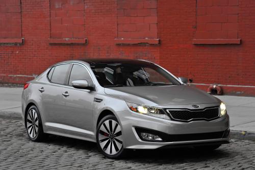 Kia Optima (2011) - picture 1 of 22
