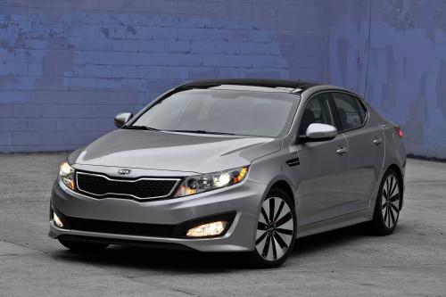 Kia Optima (2011) - picture 8 of 22