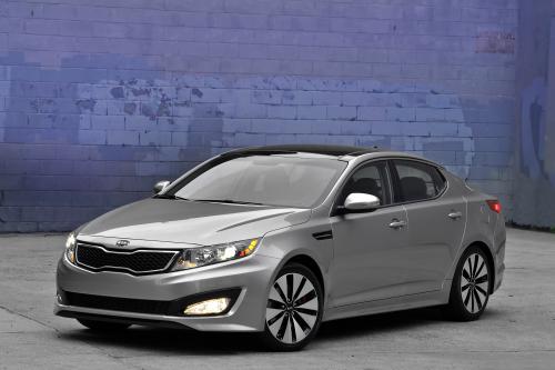 Kia Optima (2011) - picture 9 of 22