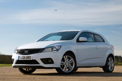 Kia pro Ceed 4 (2011) - picture 1 of 2