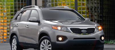 KIA Sorento (2011) - picture 15 of 48