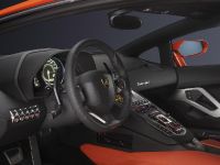 Lamborghini Aventador LP700-4 (2011) - picture 11 of 12
