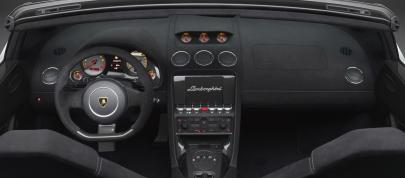 Lamborghini Gallardo LP 570-4 Spyder Performante (2011) - picture 4 of 12