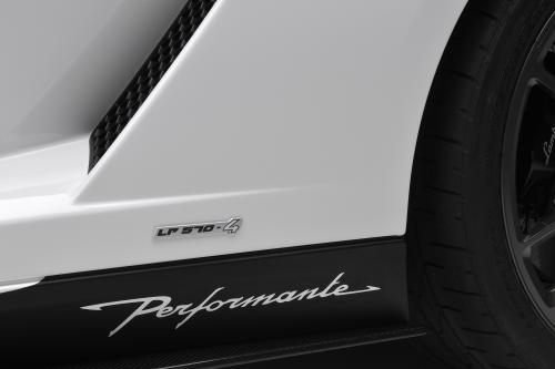 Lamborghini Gallardo LP 570-4 Spyder Performante (2011) - picture 9 of 12