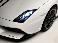 Lamborghini Gallardo LP 570-4 Spyder Performante (2011) - picture 6 of 12