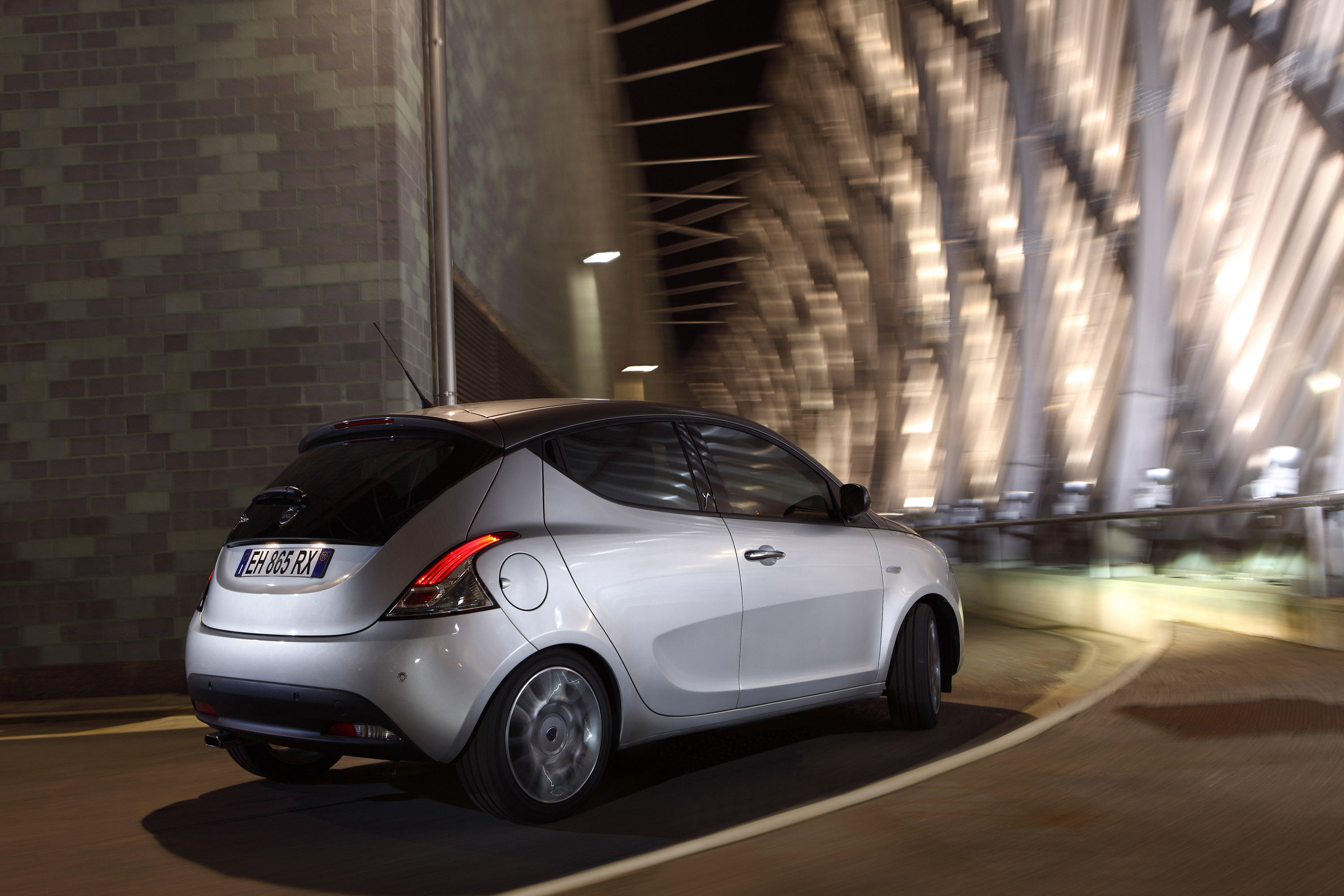 Lancia Ypsilon