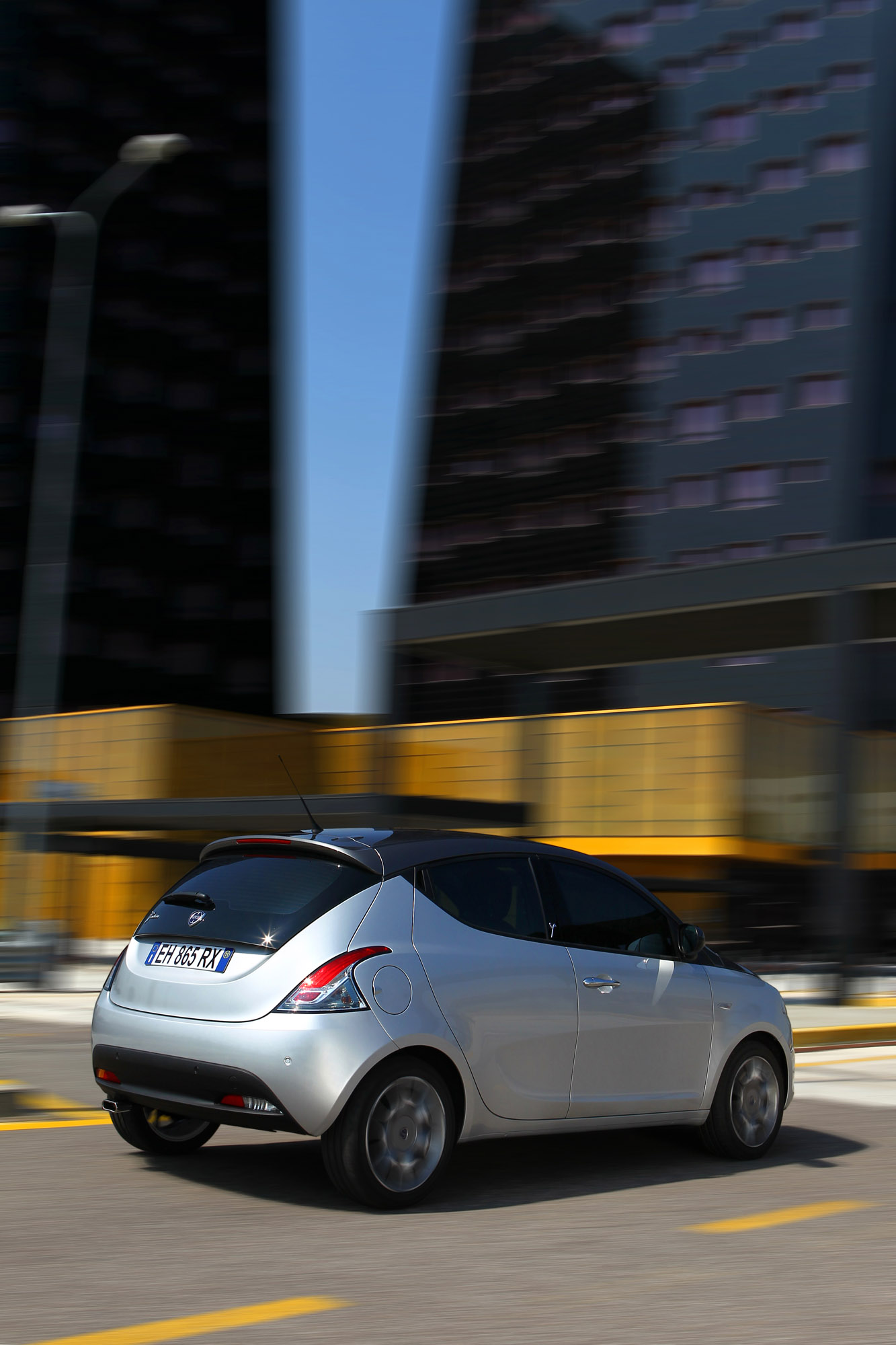 Lancia Ypsilon