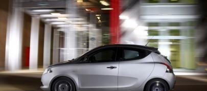 Lancia Ypsilon (2011) - picture 15 of 30