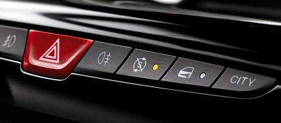 Lancia Ypsilon (2011) - picture 28 of 30