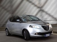 Lancia Ypsilon (2011) - picture 8 of 30