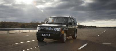 Land Rover Discovery 4 Armoured (2011) - picture 4 of 5