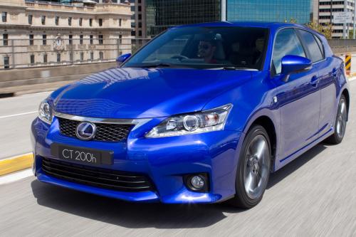 Lexus CT 200h F Sport (2011) - picture 9 of 14