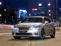 Lexus CT 200h F Sport (2011) - picture 2 of 14