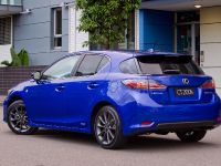 Lexus CT 200h F Sport (2011) - picture 4 of 14