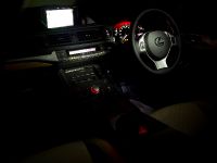 Lexus CT 200h F Sport (2011) - picture 11 of 14