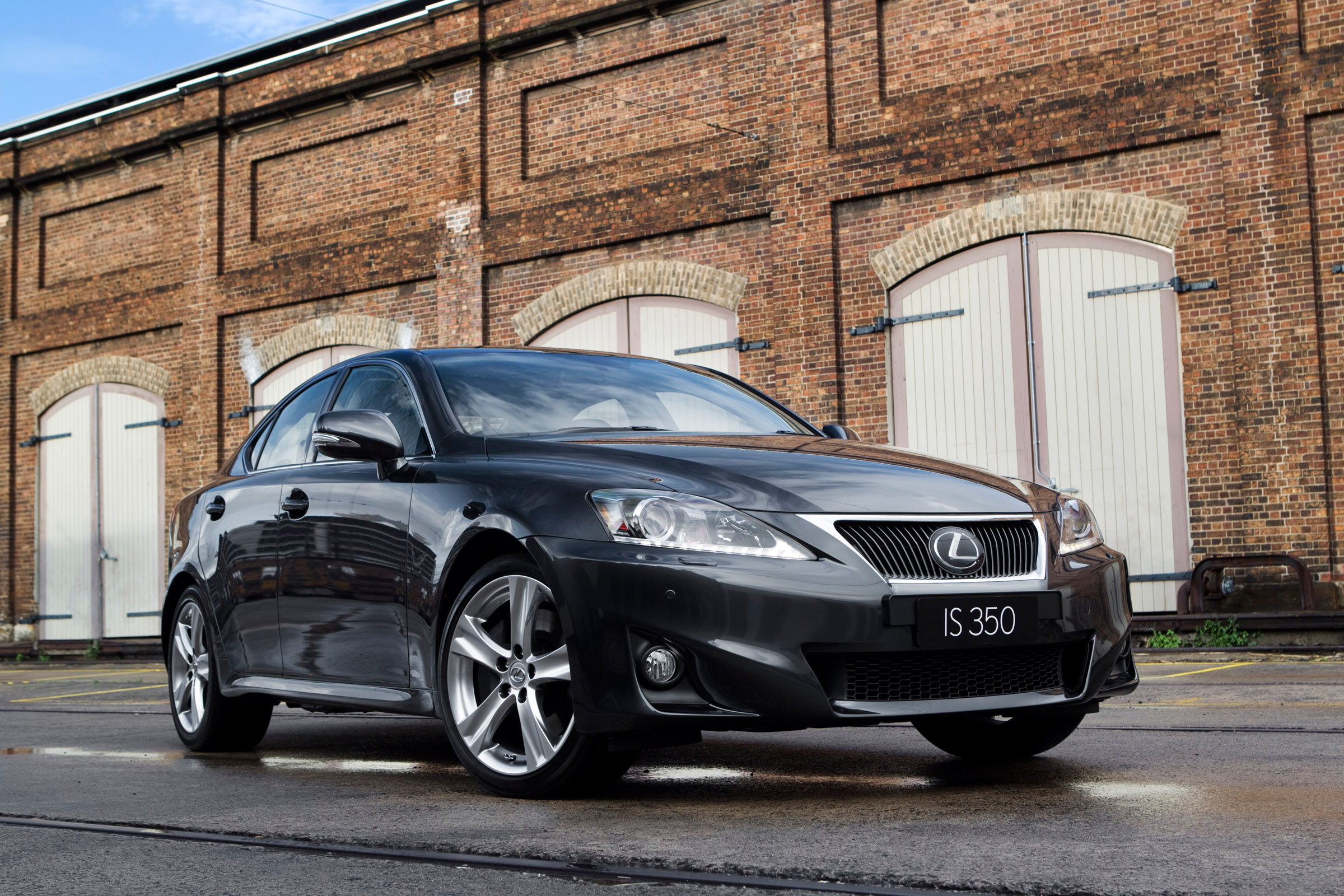 Lexus IS 350 Sports Luxury ()