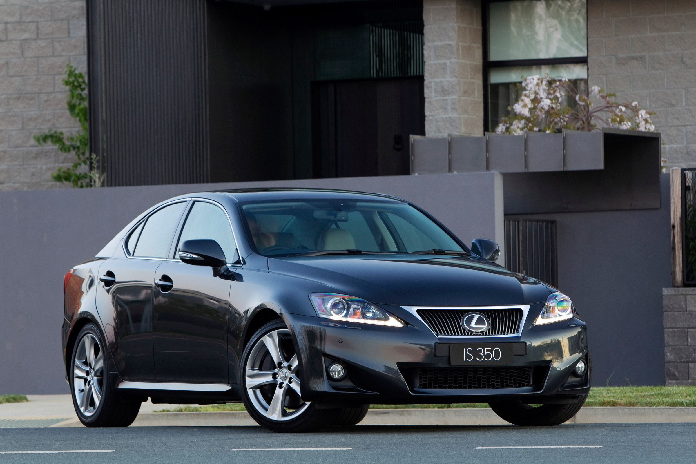 Lexus IS 350 Sports Luxury ()