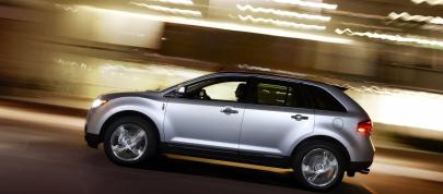 Lincoln MKX (2011) - picture 4 of 27