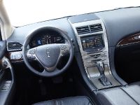 Lincoln MKX (2011) - picture 21 of 27