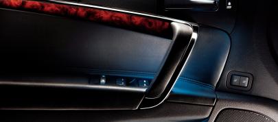 Lincoln MKZ Hybrid (2011) - picture 12 of 16