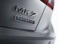 Lincoln MKZ Hybrid (2011) - picture 8 of 16
