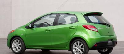 Mazda2 (2011) - picture 7 of 30
