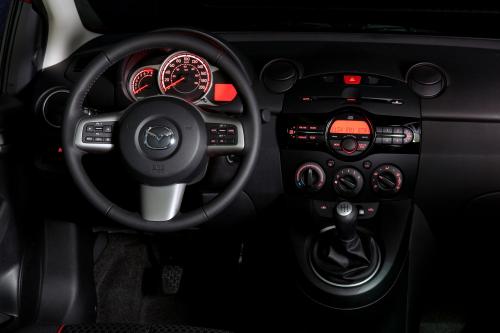 Mazda2 (2011) - picture 25 of 30