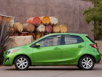 Mazda2 (2011) - picture 4 of 30