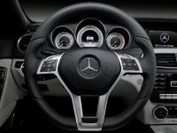 Mercedes-Benz C-Class Estate (2011) - picture 3 of 9