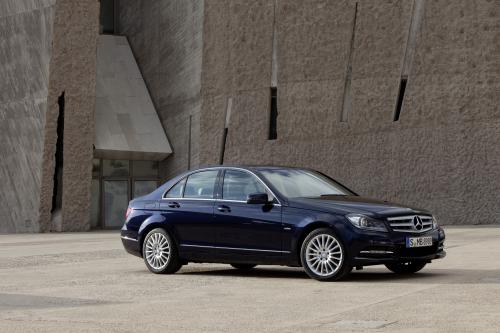 Mercedes-Benz C-Class (2011) - picture 1 of 10
